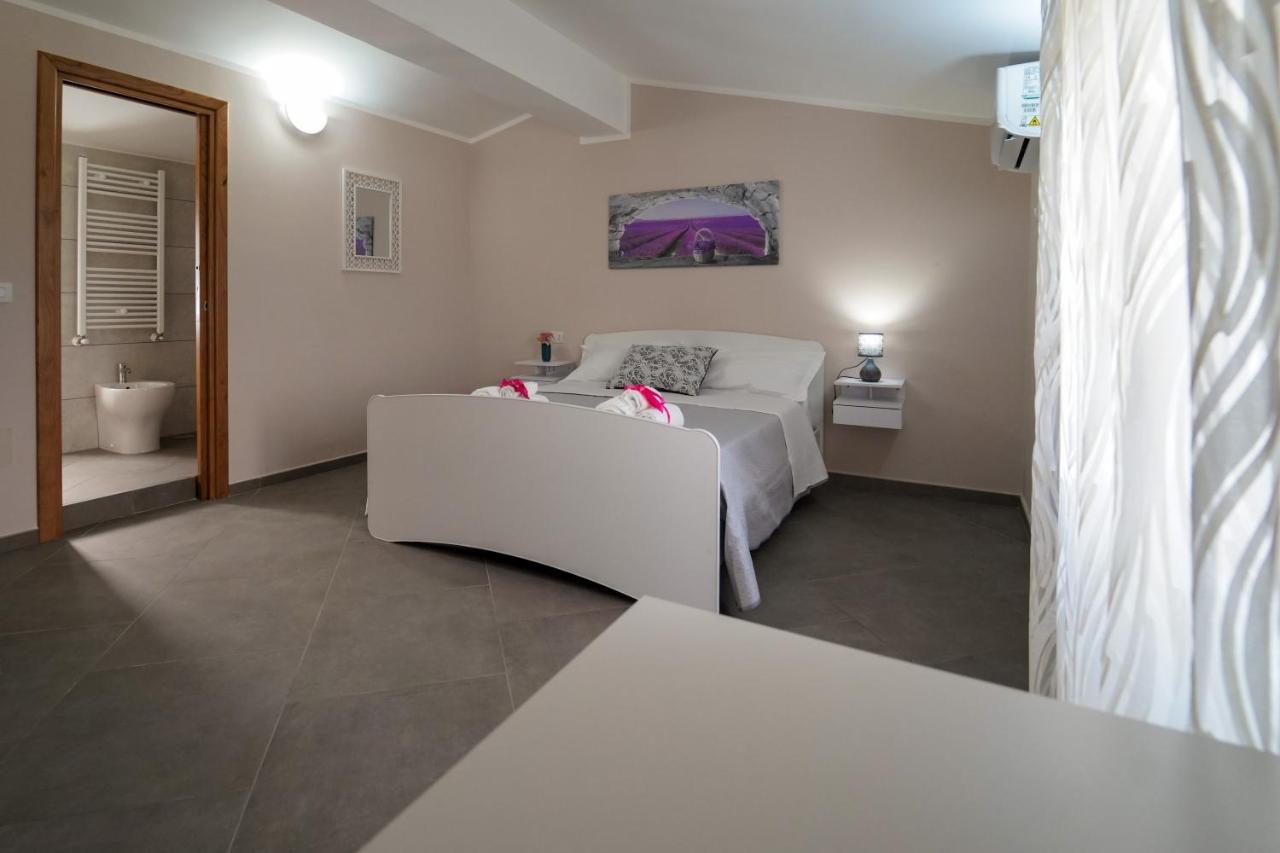 Villa Falcone Alvignano Bagian luar foto